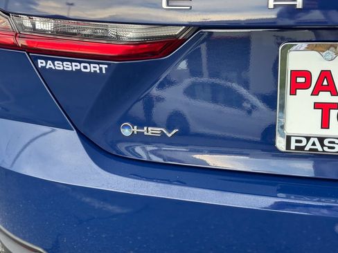 Used 2025 Toyota Camry LE FWD image 12