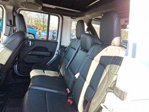 Used 2022 Jeep Wrangler Unlimited Rubicon w/ Steel Bumper Group image 20