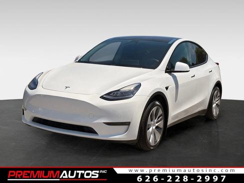 Used 2021 Tesla Model Y Long Range AWD/4WD image 1
