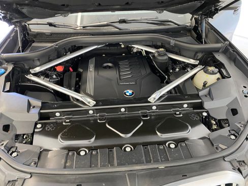 Used 2020 BMW X6 xDrive40i w/ Executive Package image 32