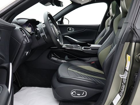 Used 2023 Aston Martin DBX 707 image 45