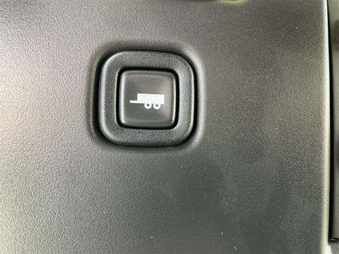 New 2025 Chevrolet Express 3500 Work Van image 19