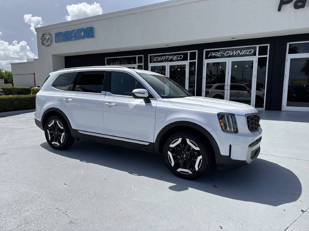 Used 2024 Kia Telluride S FWD image 6