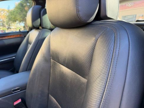 Used 2010 Mercedes-Benz S 550 image 34