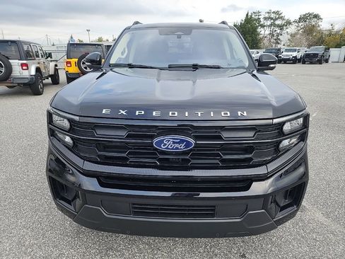 Used 2025 Ford Expedition Max Active image 2