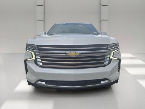 Used 2022 Chevrolet Tahoe High Country RWD image 2