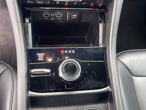 Certified 2024 Jeep Grand Cherokee L Limited w/ Black Appearance Package image 19