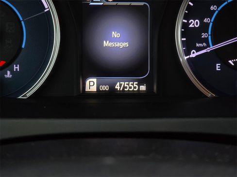 Used 2016 Toyota Camry XLE image 26