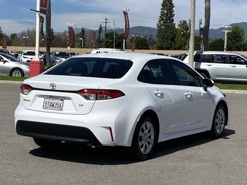 Certified 2025 Toyota Corolla LE image 40