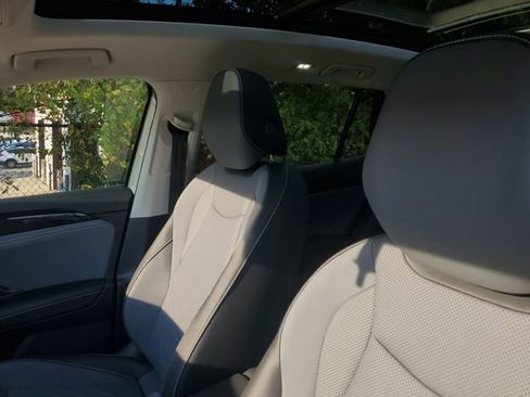 New 2026 Volkswagen Tiguan SE image 16