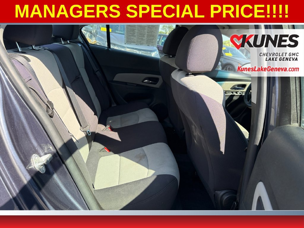 Used 2013 Chevrolet Cruze LS FWD image 31