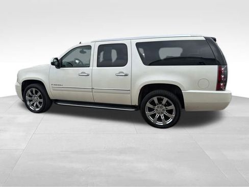 Used 2009 GMC Yukon XL Denali image 10