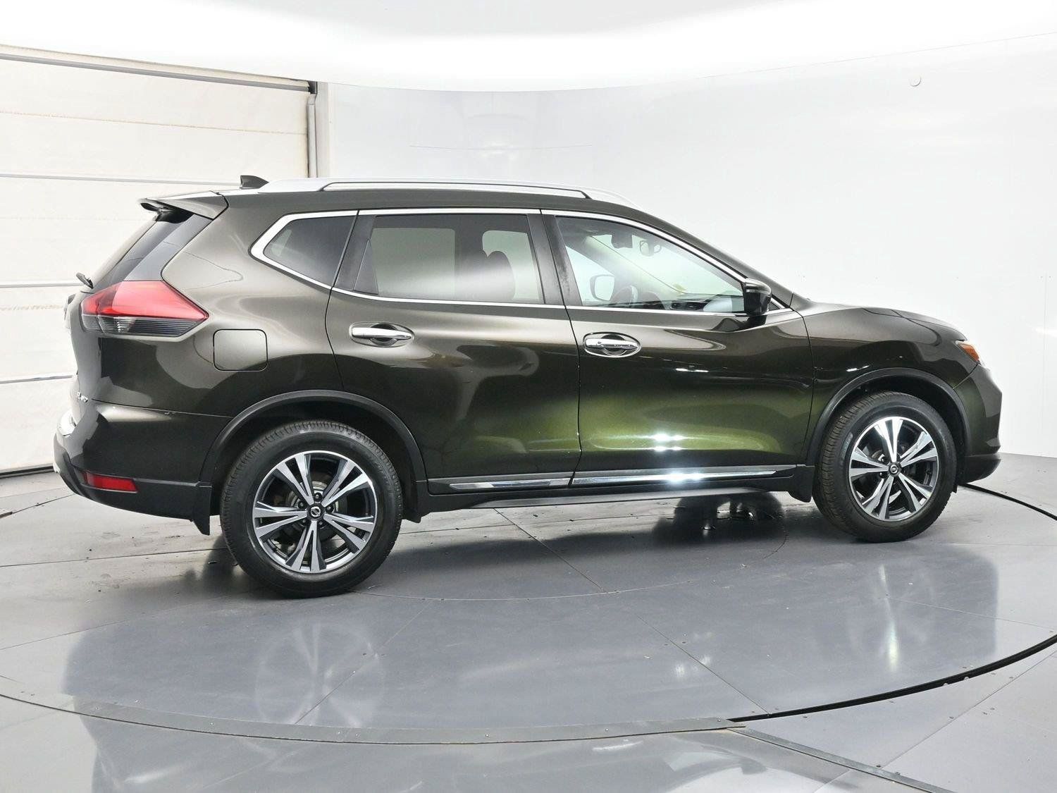 Used 2017 Nissan Rogue SL w/ SL Premium Package AWD/4WD image 24
