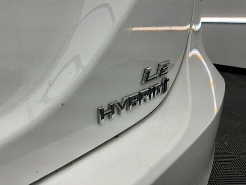 Used 2022 Toyota Camry LE image 26