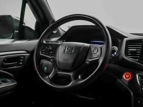 Used 2022 Honda Passport TrailSport image 14