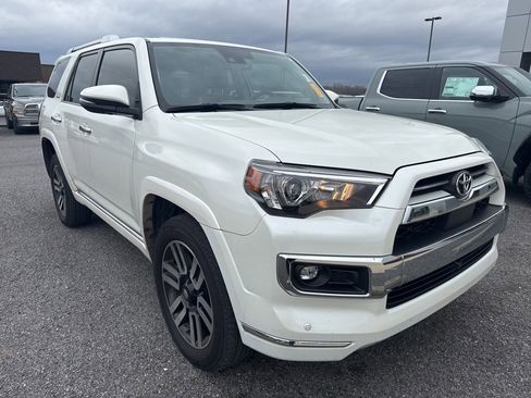 Used 2023 Toyota 4Runner Limited image 12