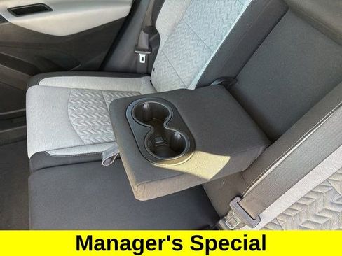 Used 2023 Chevrolet Equinox LT FWD image 32