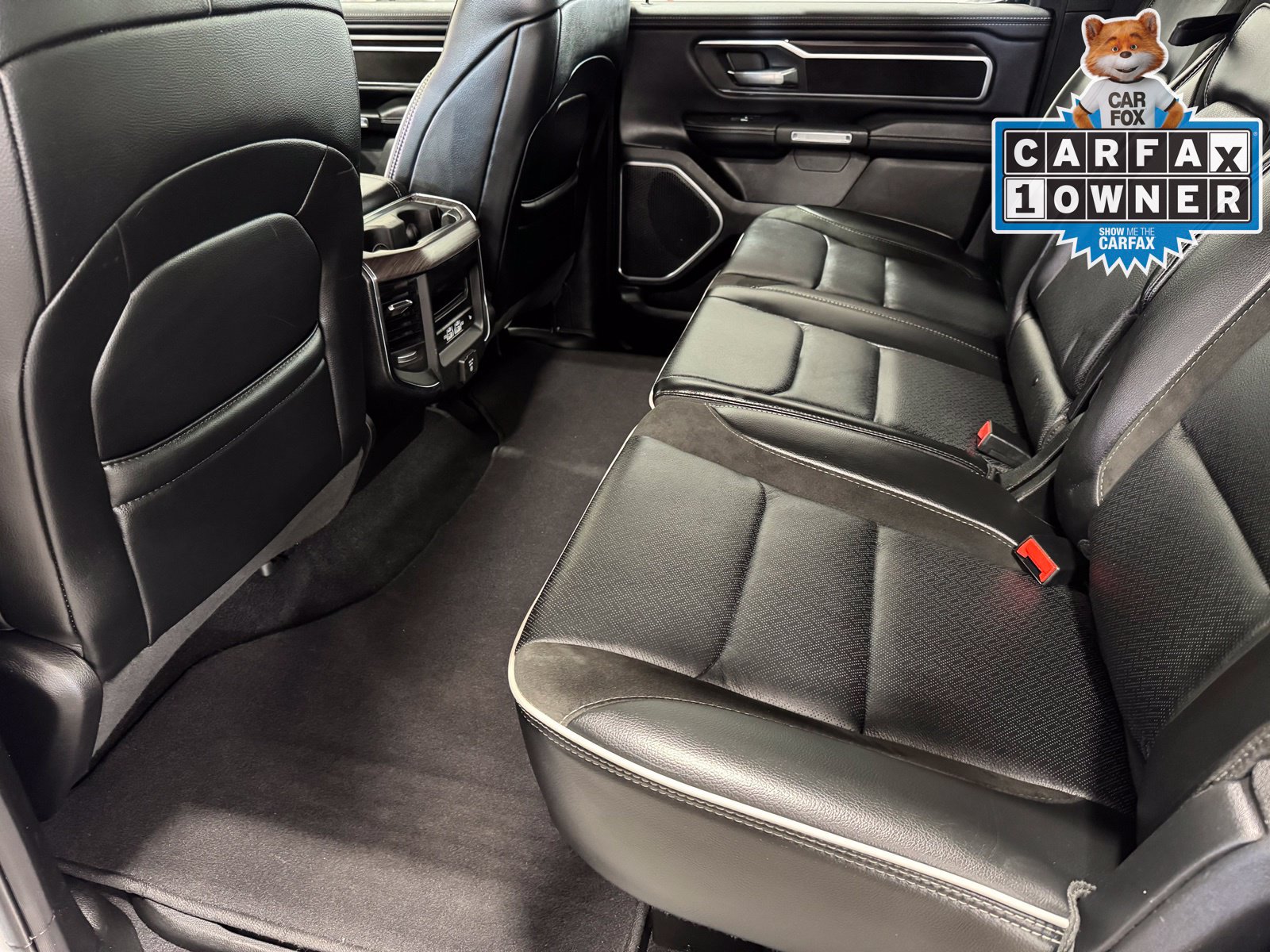 Used 2025 RAM 1500 Laramie AWD/4WD image 38