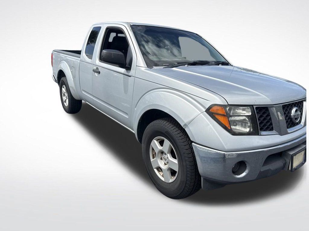Used 2008 Nissan Frontier SE w/ SE Value Truck Pkg RWD image 2