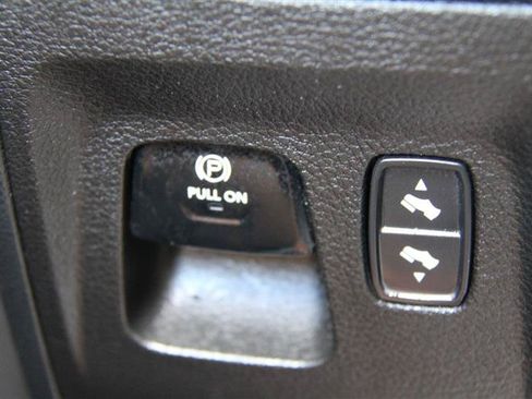 Used 2022 RAM 1500 Big Horn AWD/4WD image 38