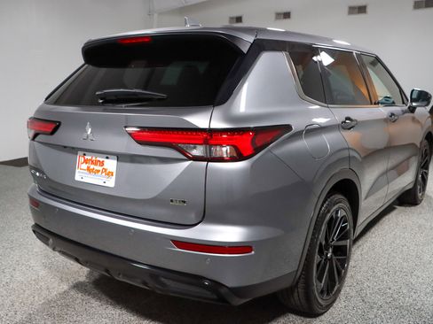 Used 2023 Mitsubishi Outlander SEL image 7