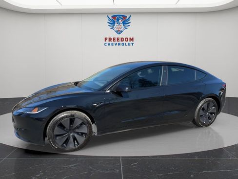 Used 2024 Tesla Model 3 Long Range image 2