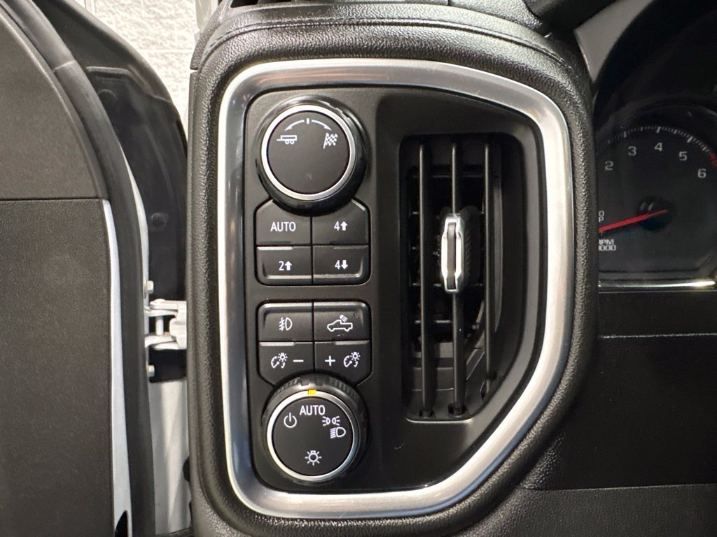 Used 2019 Chevrolet Silverado 1500 RST w/ All-Star Edition AWD/4WD image 25