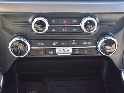 Used 2025 Ford F150 XLT w/ Equipment Group 303A High AWD/4WD image 27