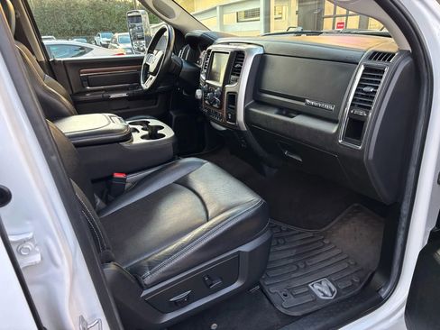 Used 2017 RAM 1500 Laramie w/ Convenience Group image 25