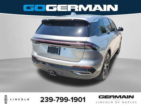 Certified 2025 Lincoln Nautilus Premier AWD/4WD image 7