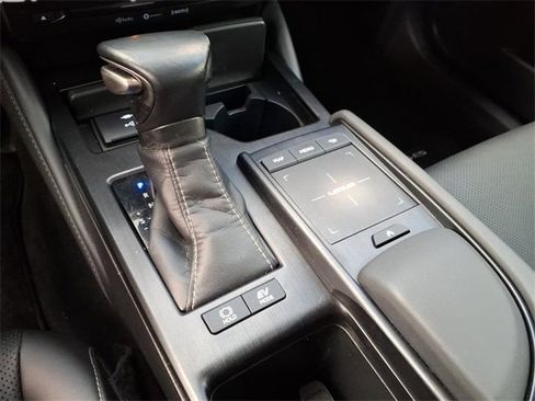 Certified 2021 Lexus ES 300h w/ Premium Package image 12