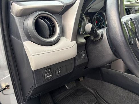 Used 2016 Toyota RAV4 XLE AWD/4WD image 24