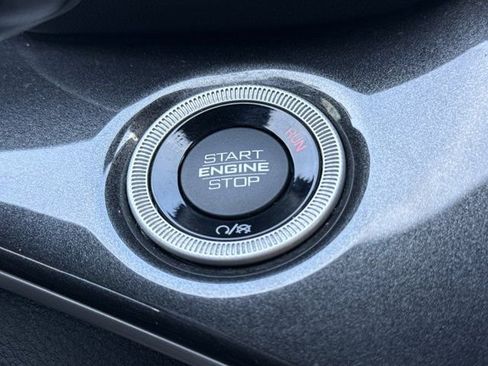 Used 2022 Jeep Grand Cherokee L Laredo image 23