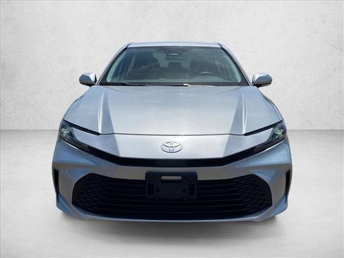 Used 2025 Toyota Camry LE FWD image 2