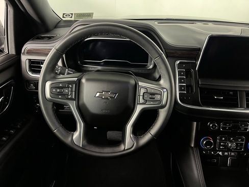 Used 2024 Chevrolet Tahoe Z71 w/ Z71 Off-Road Package image 15