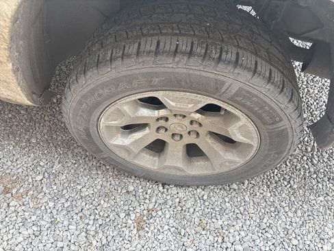 Used 2020 RAM 1500 Big Horn image 9