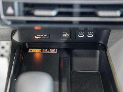 New 2026 Toyota Camry SE FWD image 22