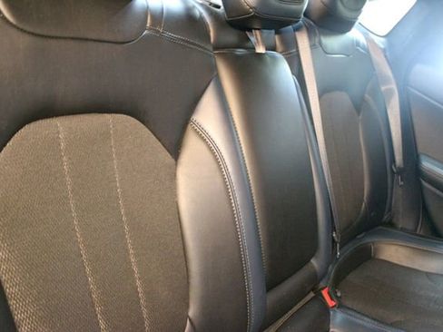 Used 2016 Chrysler 200 S AWD/4WD image 14