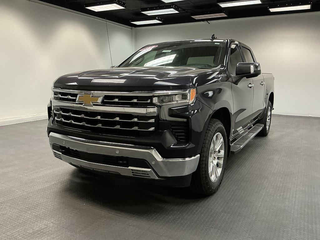 Used 2022 Chevrolet Silverado 1500 LTZ RWD image 1