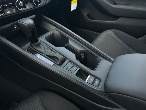 New 2025 Honda Accord LX image 27