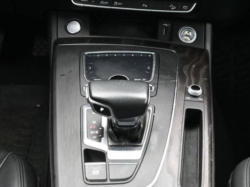 Used 2020 Audi Q5 2.0T Premium Plus image 23