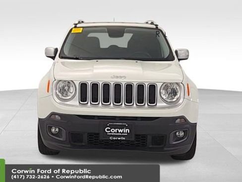 Used 2016 Jeep Renegade Limited image 2