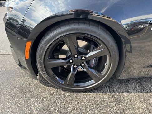 Used 2016 Chevrolet Camaro SS image 17