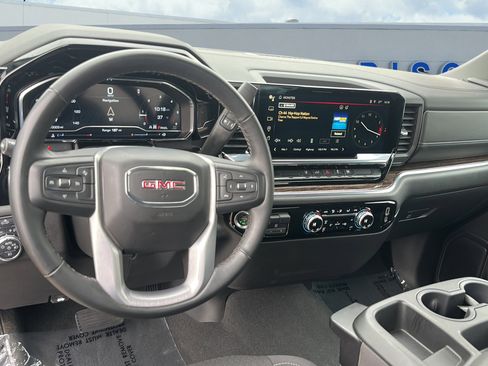 Used 2024 GMC Sierra 2500 SLE image 18