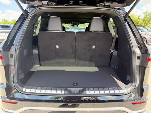 New 2026 Lexus TX 500h AWD image 12