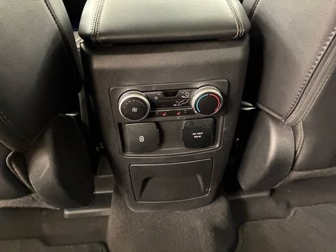 Used 2024 Ford Explorer Limited w/ Equipment Group 301A AWD/4WD image 19