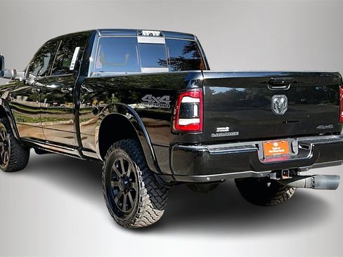Used 2019 RAM 2500 Laramie w/ Black Appearance Package image 4