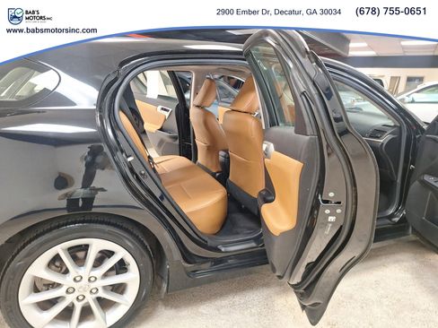Used 2013 Lexus CT 200h w/ Premium Pkg w/Navigation FWD image 30