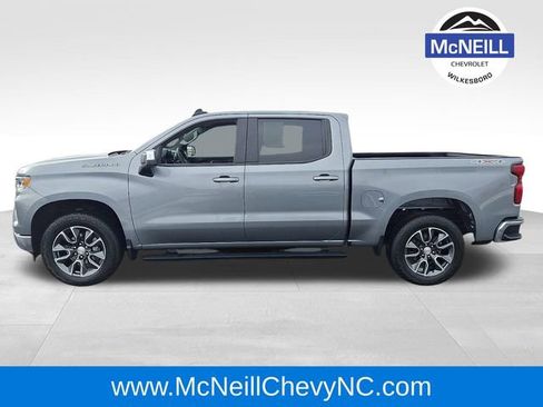 Used 2024 Chevrolet Silverado 1500 LT image 4