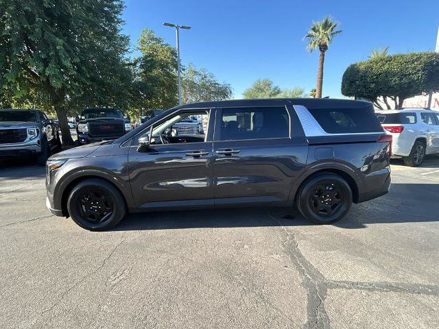 Used 2026 Kia Carnival FWD image 4